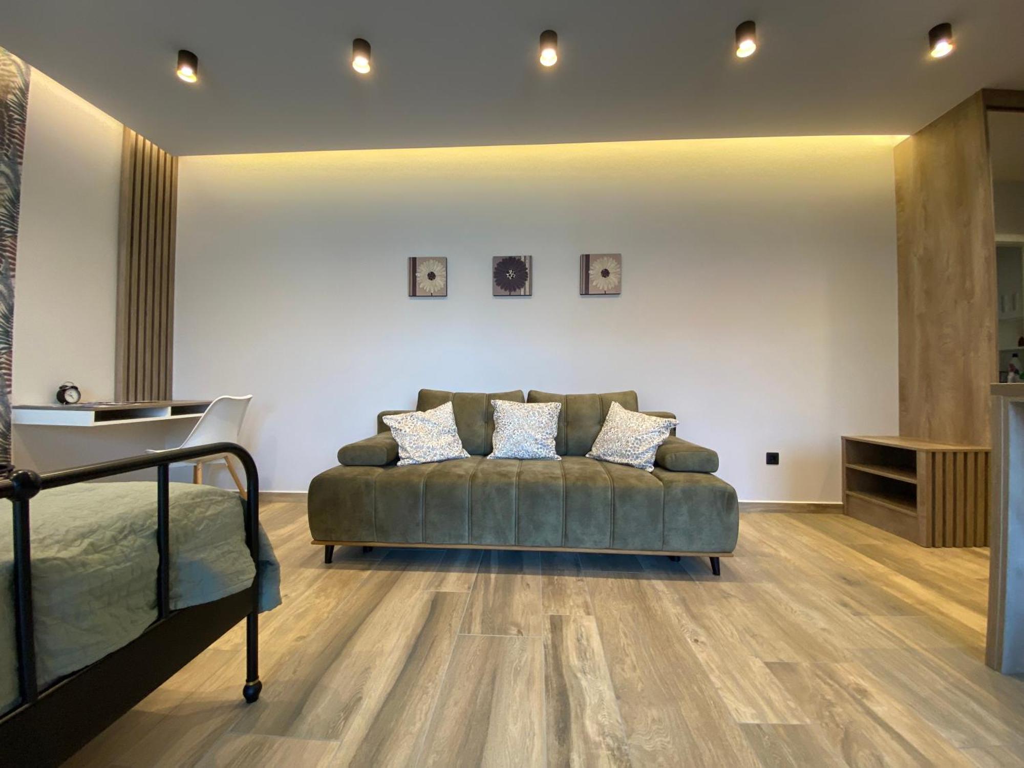 T27 Apartments Free Parking Ingyenes Zart Parkolo Győr Esterno foto