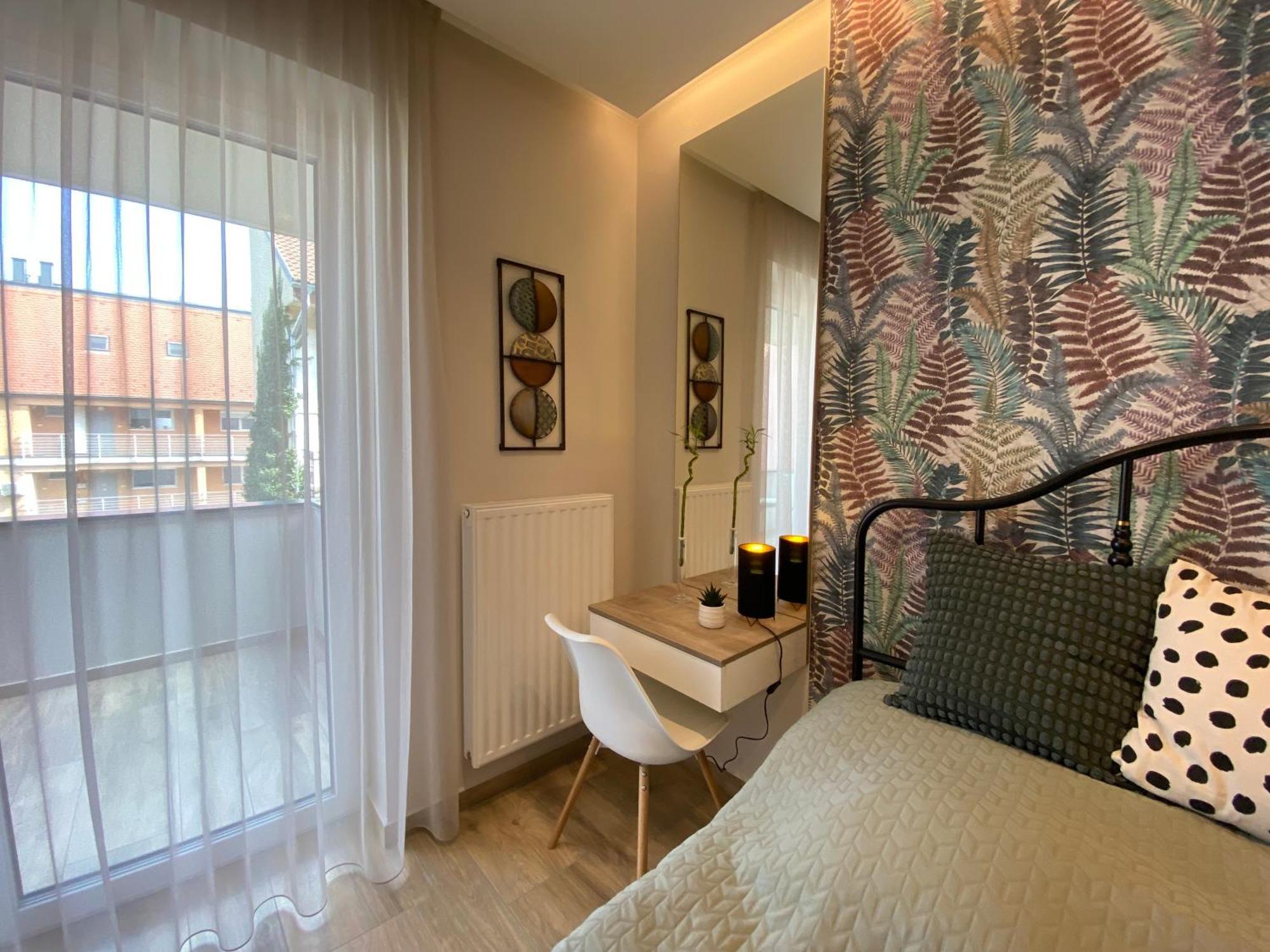 T27 Apartments Free Parking Ingyenes Zart Parkolo Győr Esterno foto