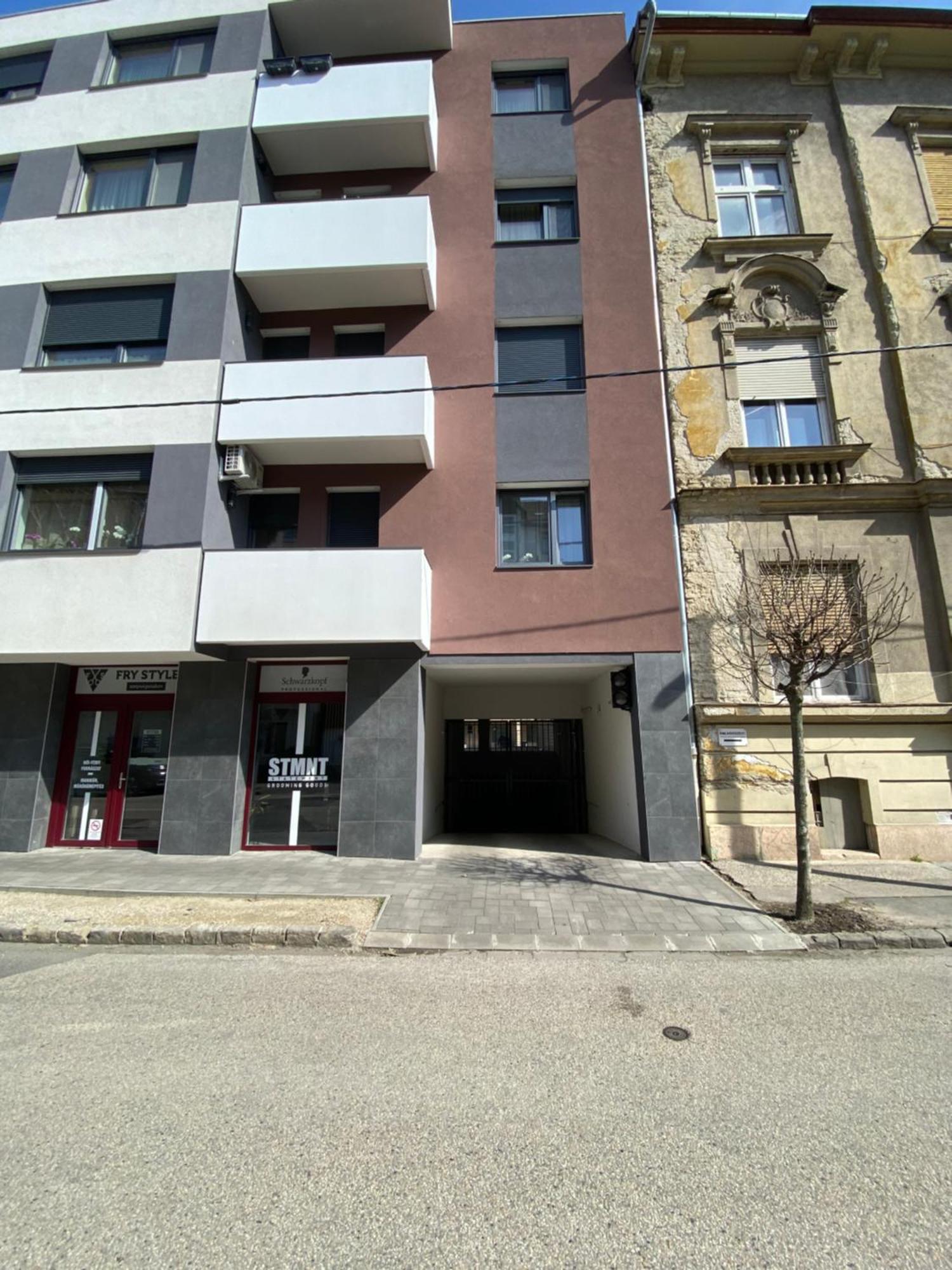 T27 Apartments Free Parking Ingyenes Zart Parkolo Győr Esterno foto